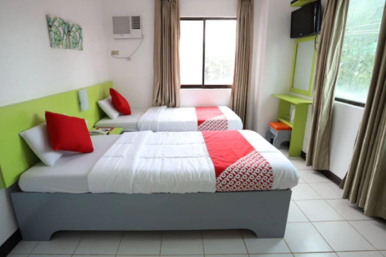 Oyo 210 Apple Tree Suites Cebu Exteriér fotografie